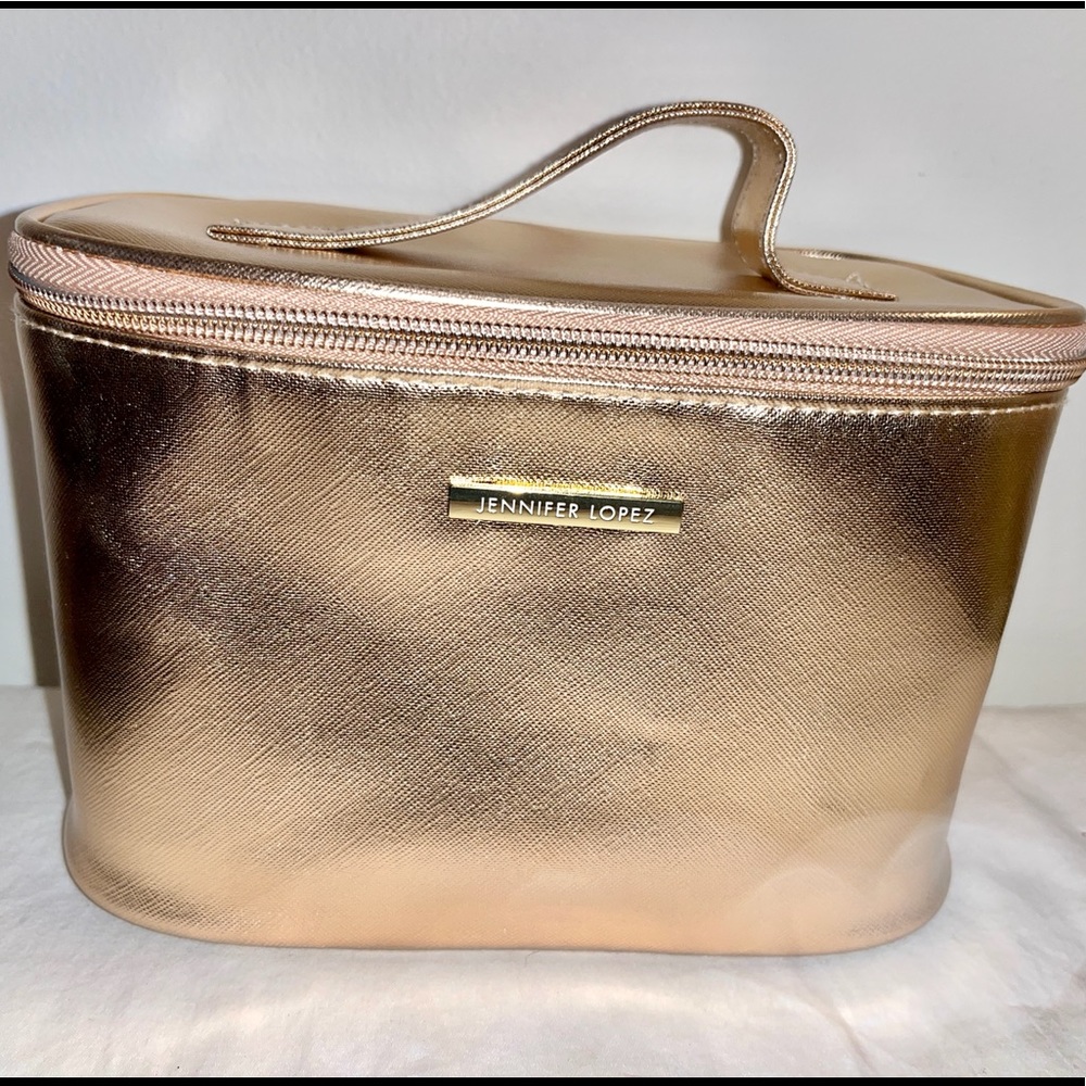 NEW JLO JENNIFER LOPEZ GOLD MAKEUP BAG / VANITY CASE - LIMITED EDITION